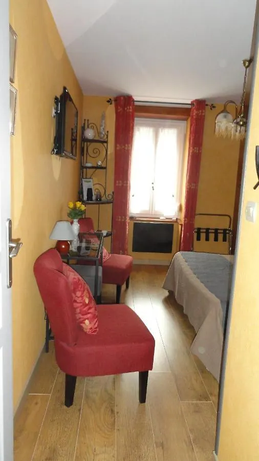 Guest house L'Oree Des Chenes Hotel Saint-Bonnet-Troncais